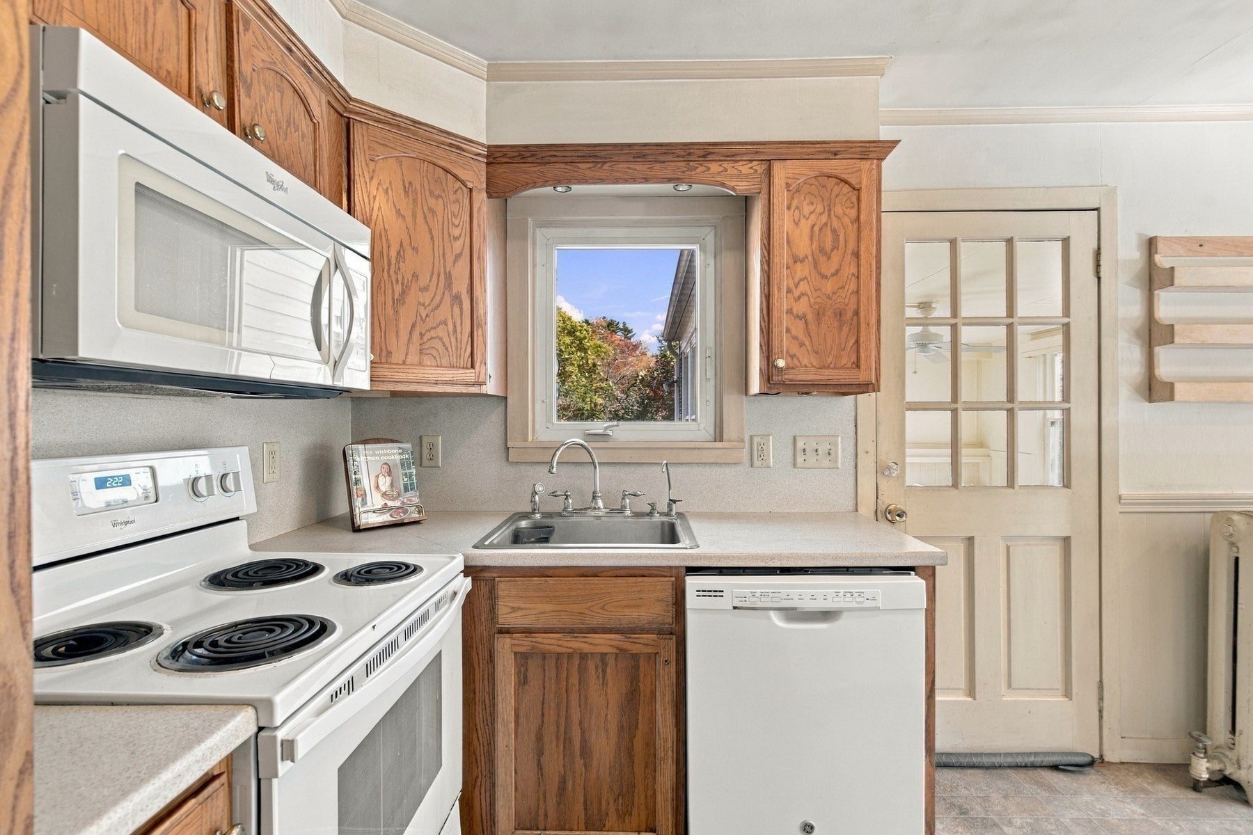 8 Crescent Road, Carver, MA, 8 Crescent Road, Carver, MA Photo #6