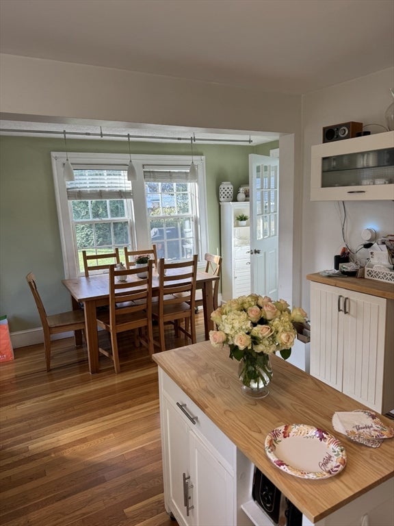 44 Mount Vernon St, Peabody, MA, 44 Mount Vernon St, Peabody, MA Photo #2