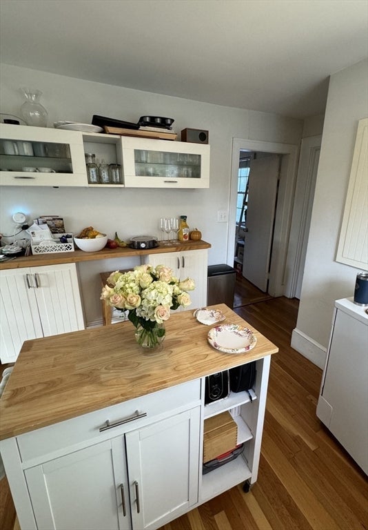 44 Mount Vernon St, Peabody, MA, 44 Mount Vernon St, Peabody, MA Photo #3