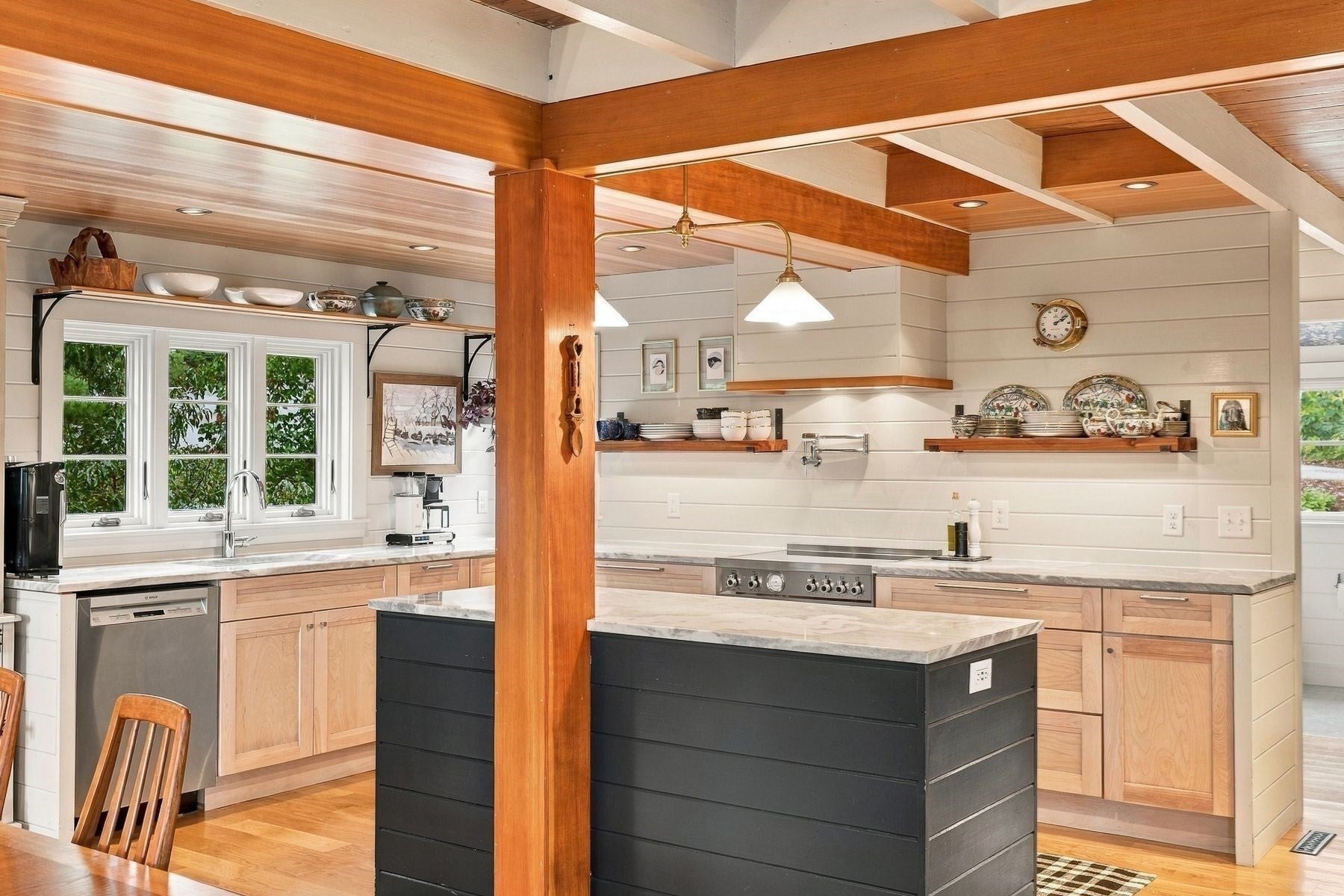 24 Uncas Rd, Gloucester, MA Photo #10