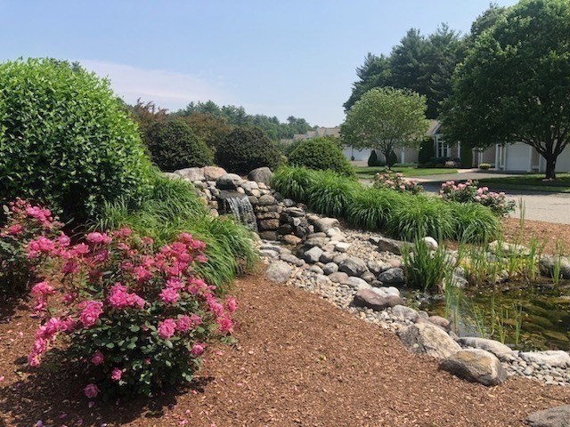 Wilbraham, Massachusetts 01095, United States, 2 Bedrooms Bedrooms, ,2 BathroomsBathrooms,Residential,Contingent,152613