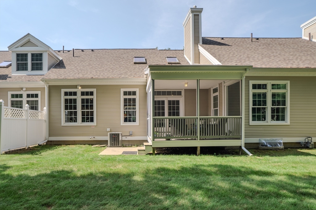 Wilbraham, Massachusetts 01095, United States, 2 Bedrooms Bedrooms, ,2 BathroomsBathrooms,Residential,Contingent,152613