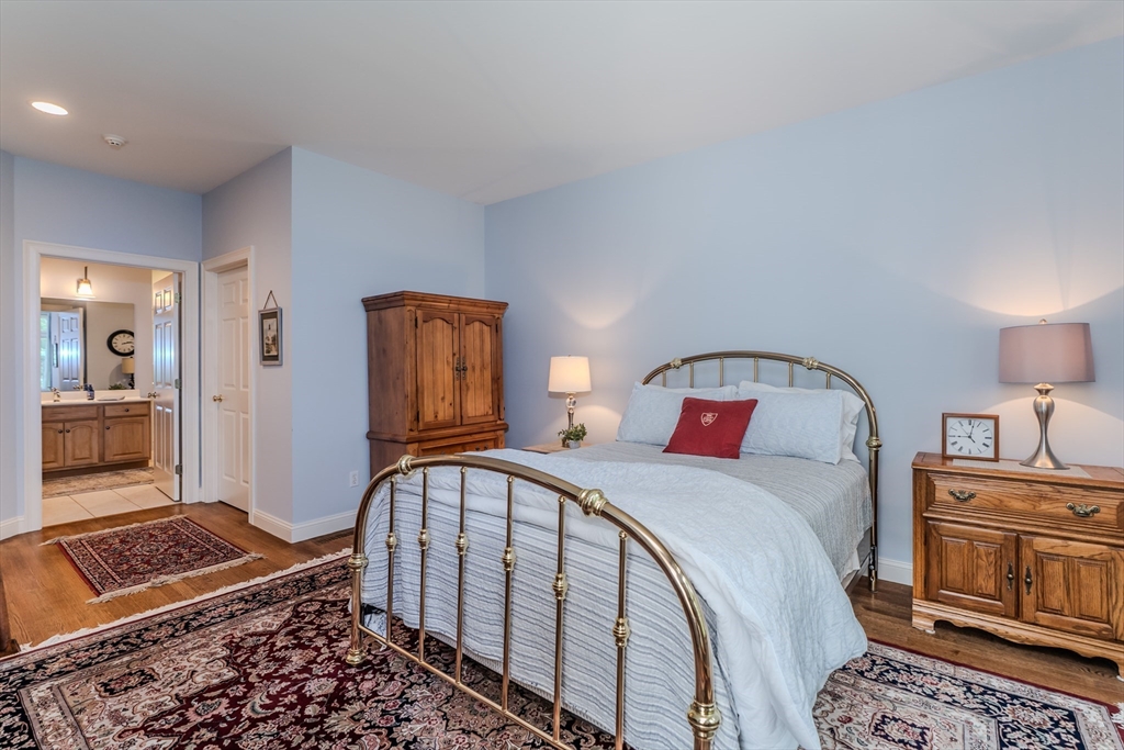 Wilbraham, Massachusetts 01095, United States, 2 Bedrooms Bedrooms, ,2 BathroomsBathrooms,Residential,Contingent,152613