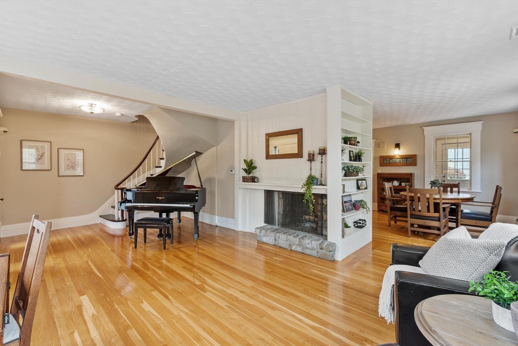 77 Centre Street, Danvers, MA Photo #4