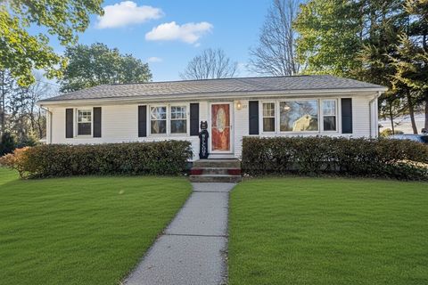 Photo of 117 Sibley Ave, West Springfield, MA 01089 (MLS # 73475350)