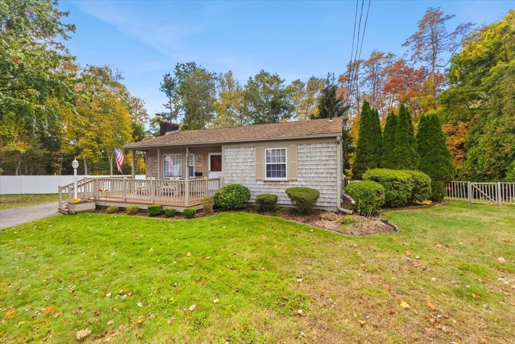 888 Hillcrest Rd