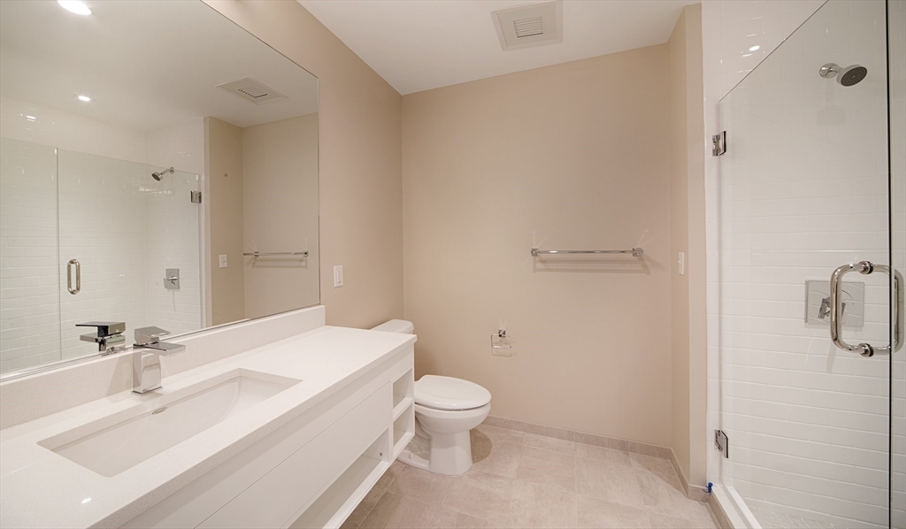 270 3rd Street 605