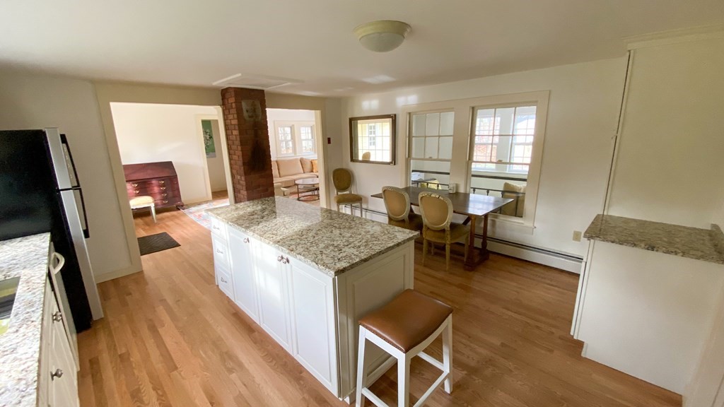 Falmouth, Massachusetts 02556, United States, 3 Bedrooms Bedrooms, ,2 BathroomsBathrooms,Residential,Active,43726