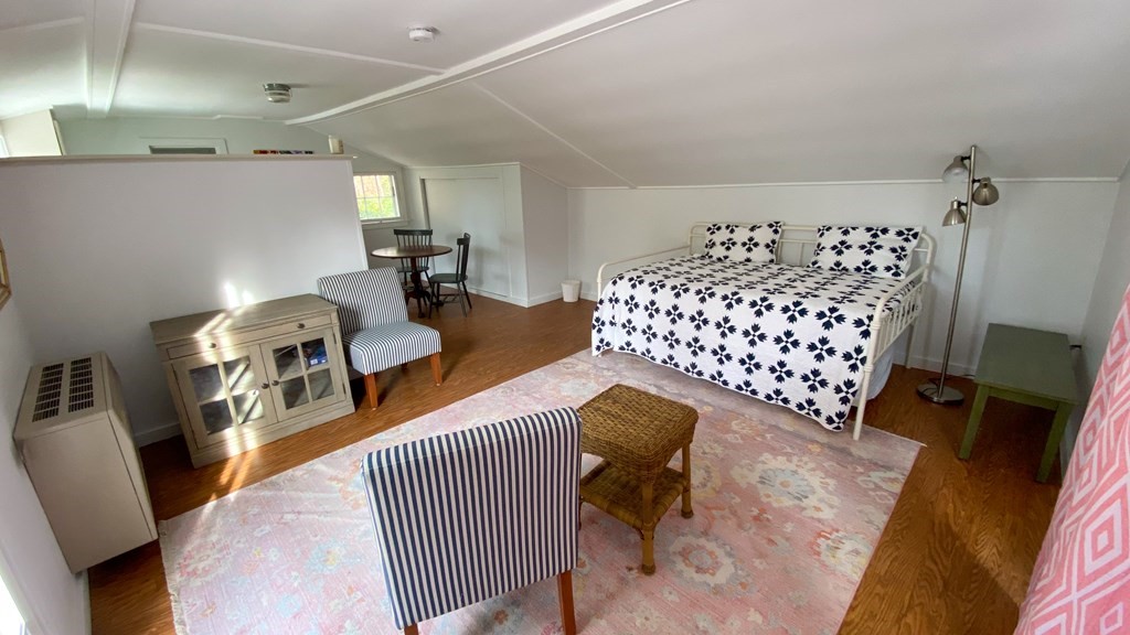 Falmouth, Massachusetts 02556, United States, 3 Bedrooms Bedrooms, ,2 BathroomsBathrooms,Residential,Active,43726