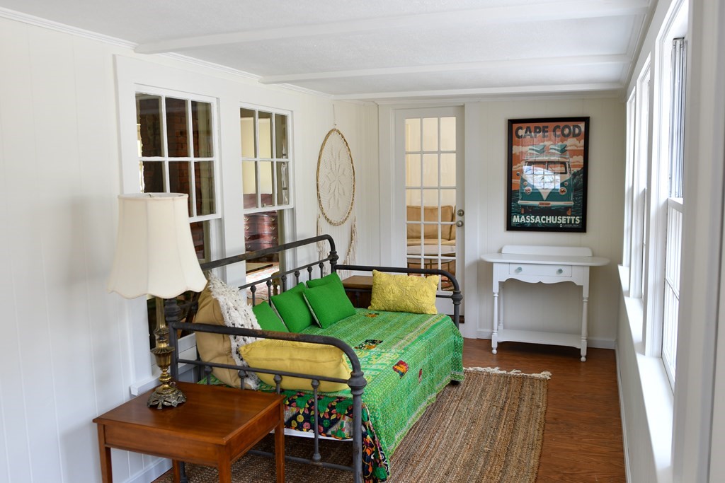 Falmouth, Massachusetts 02556, United States, 3 Bedrooms Bedrooms, ,2 BathroomsBathrooms,Residential,Active,43726