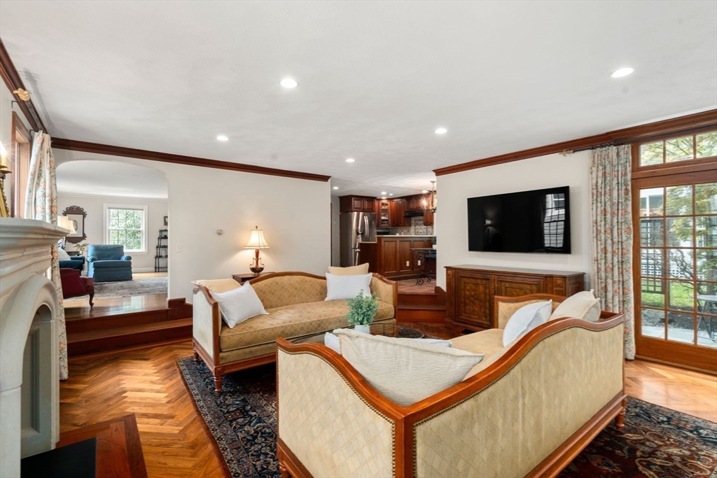14 Arlmont Street, Arlington, MA Photo #3