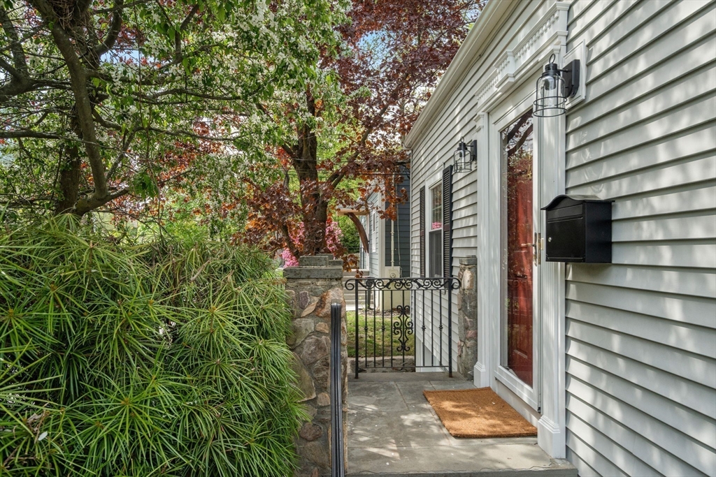14 Arlmont Street, Arlington, MA Photo #24
