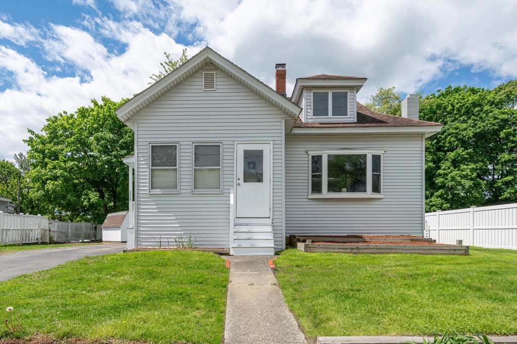 250 West St