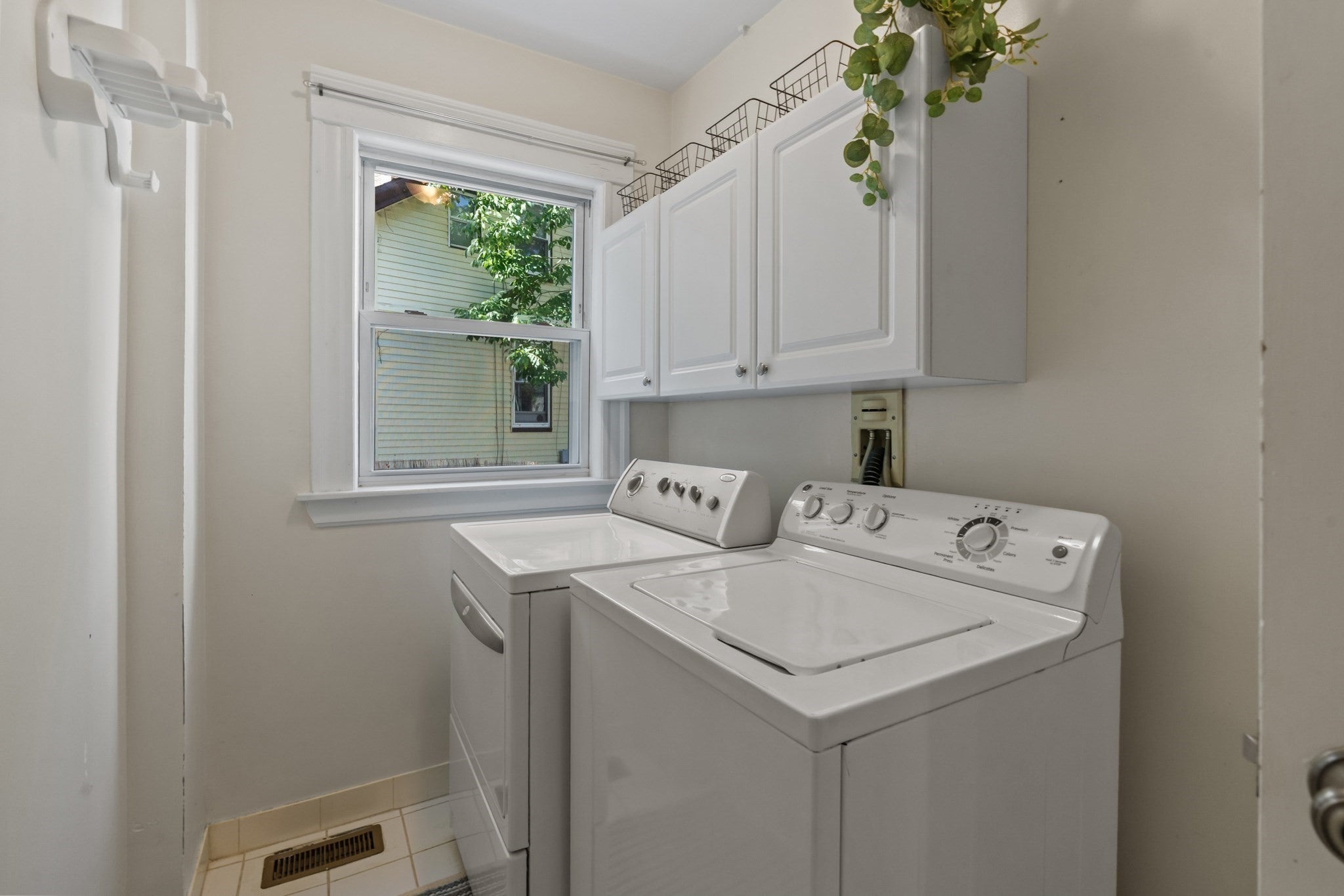88-90 Auburn St #90, Newton, MA Photo #24