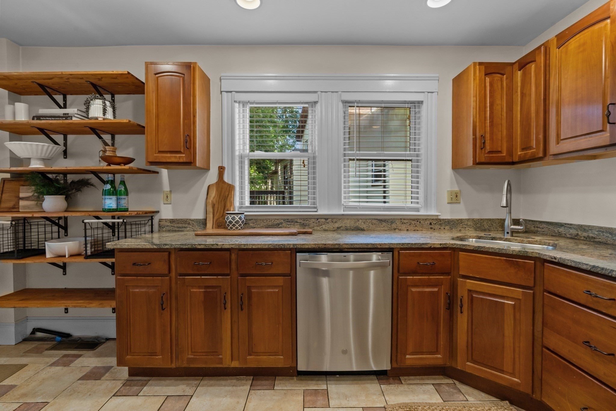 88-90 Auburn St #90, Newton, MA Photo #16
