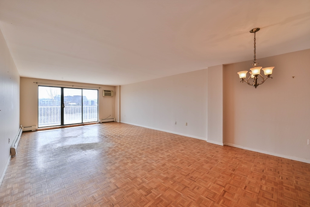 151 Coolidge Ave 413