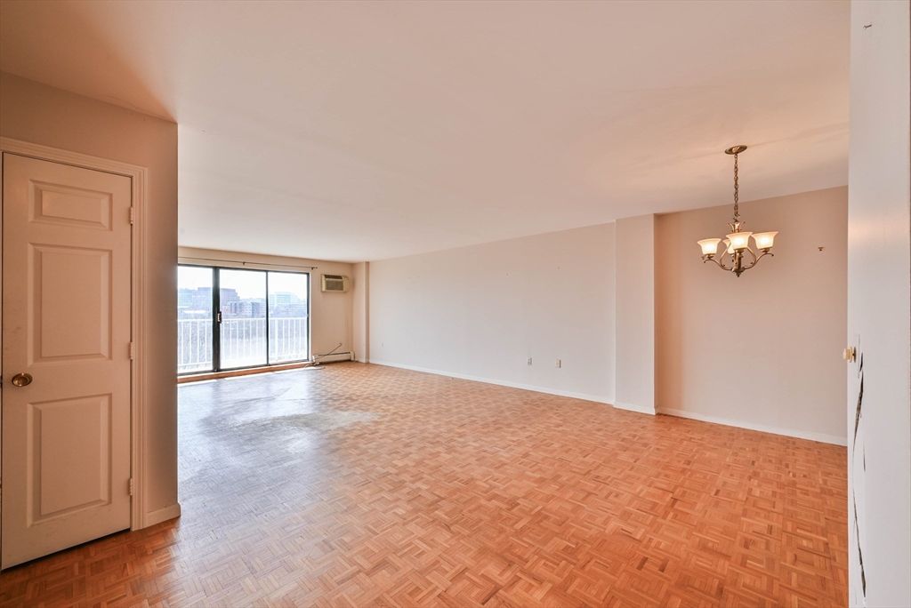 151 Coolidge Ave 413
