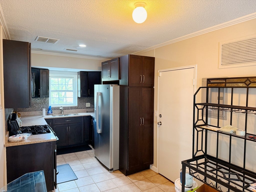 18 Lake Shore Terrace #3, Boston, MA, 18 Lake Shore Terrace #3, Boston, MA Photo #2
