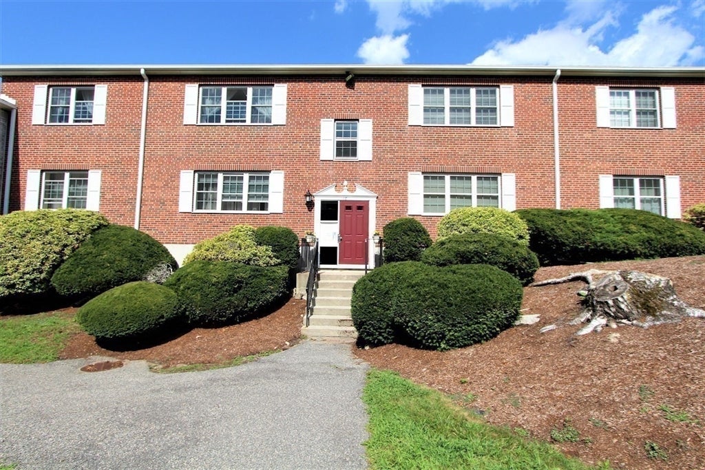 18 Lake Shore Terrace #3, Boston, MA, 18 Lake Shore Terrace #3, Boston, MA Photo #10