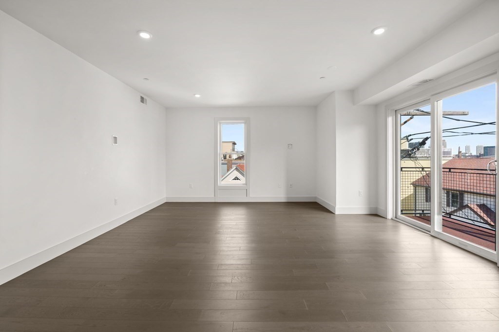 410 W Broadway 305