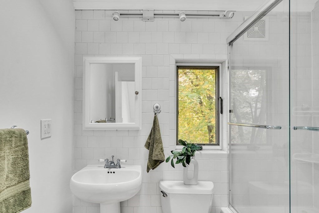 47 Cogswell Ave #27, Cambridge, MA, 47 Cogswell Ave #27, Cambridge, MA Photo #11