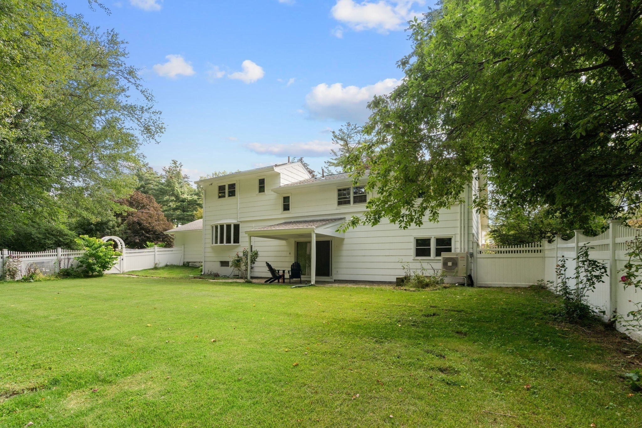 326 Williams ST, Longmeadow, MA, 326 Williams ST, Longmeadow, MA Photo #39