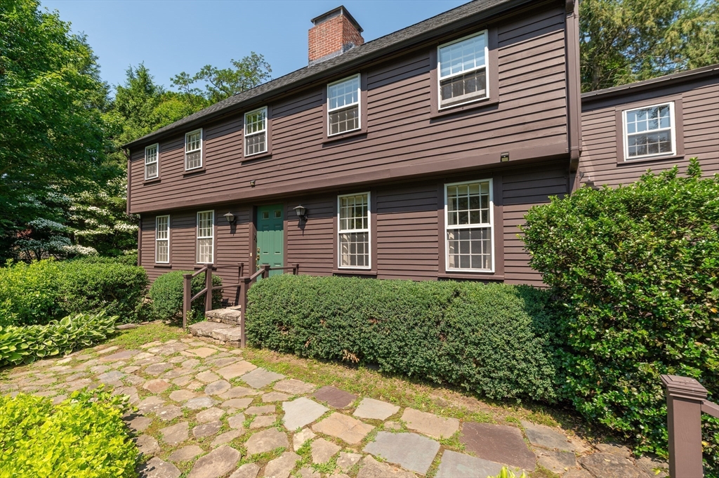 49 Walnut Rd