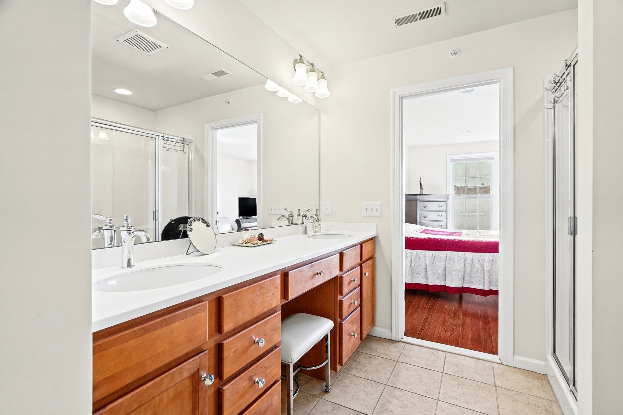 22 Kendall Ct #22, Bedford, MA Photo #14