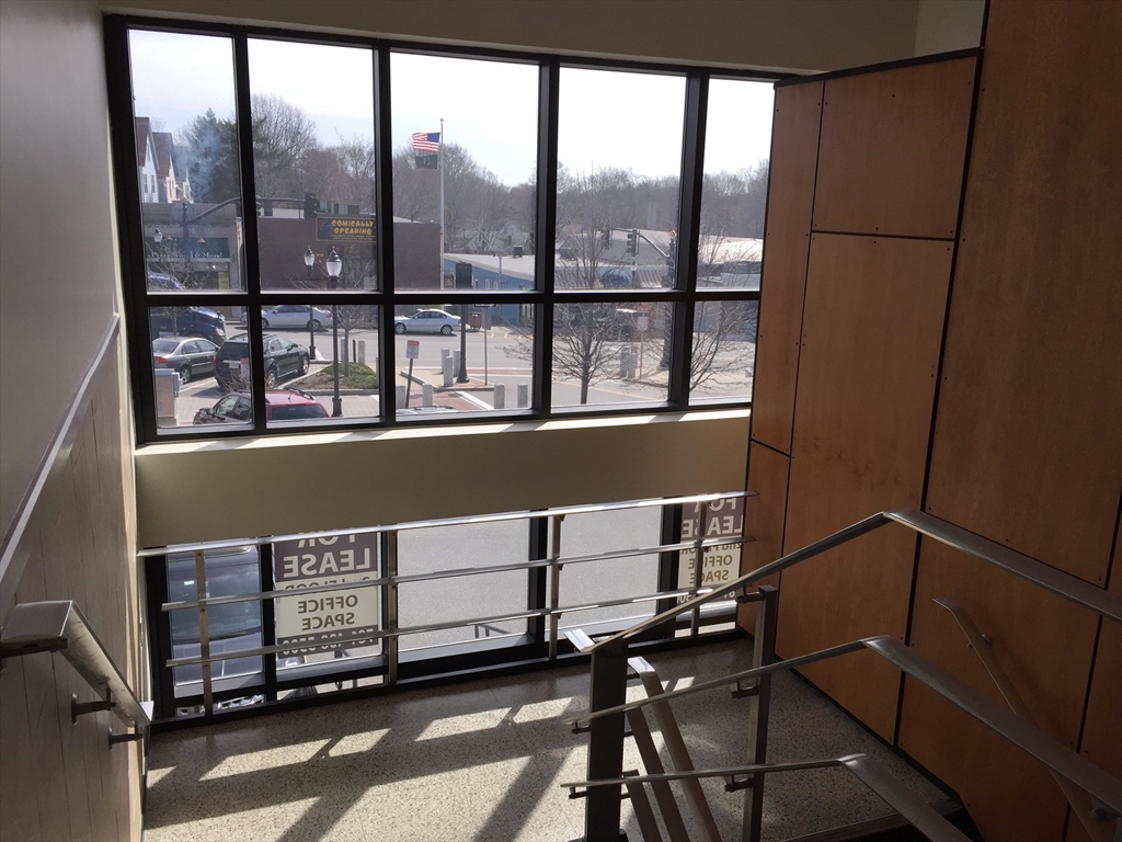 580 Main St 204