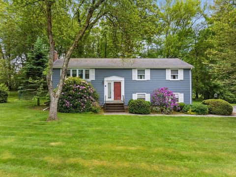 16 Fencourt Canton MA 02021
