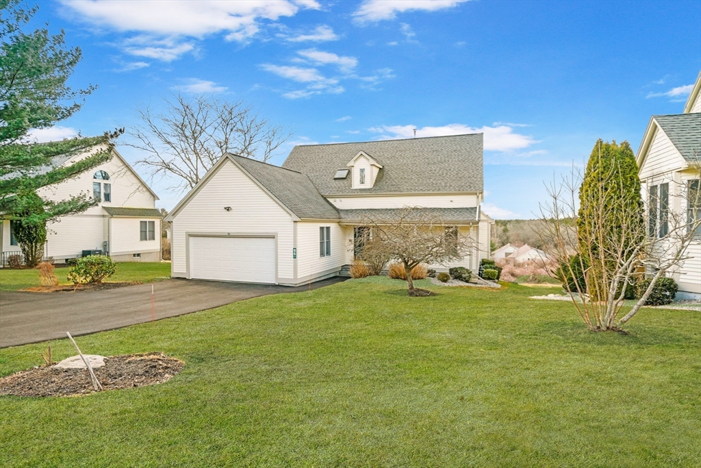 86 Fairway Dr 86