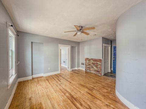 Photo of 9 Greenwood St #2, Worcester, MA 01607 (MLS # 73539257)