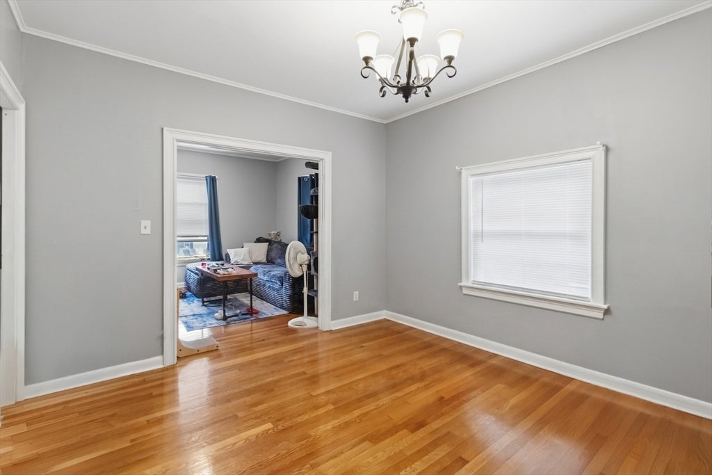33 Howe Ave