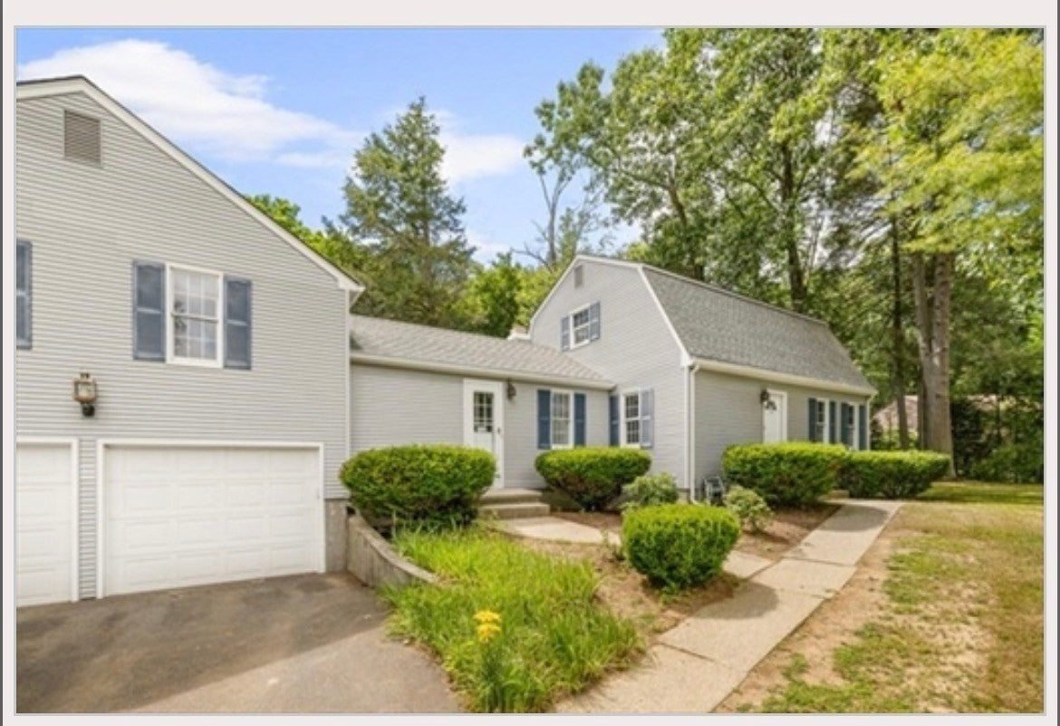 7 Logie Ln, Southwick, MA, 7 Logie Ln, Southwick, MA Photo #2
