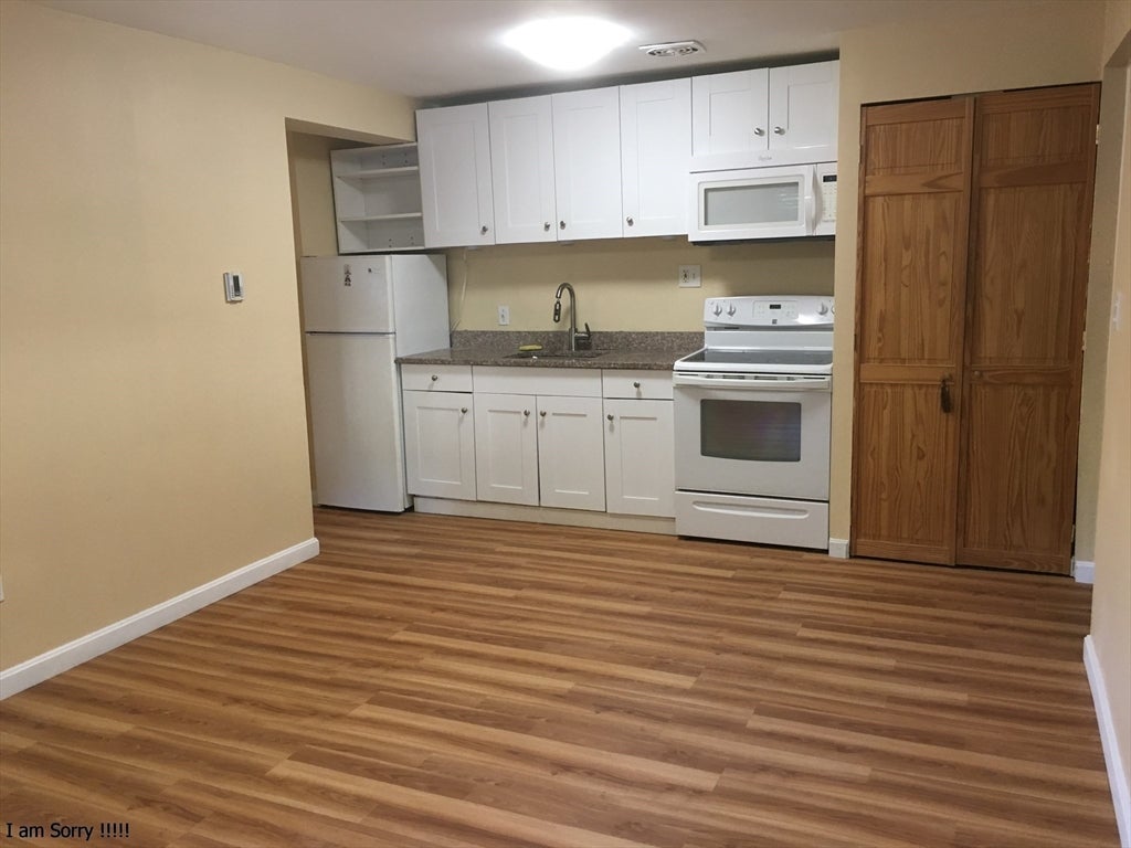 12 Colonial Village Dr 1