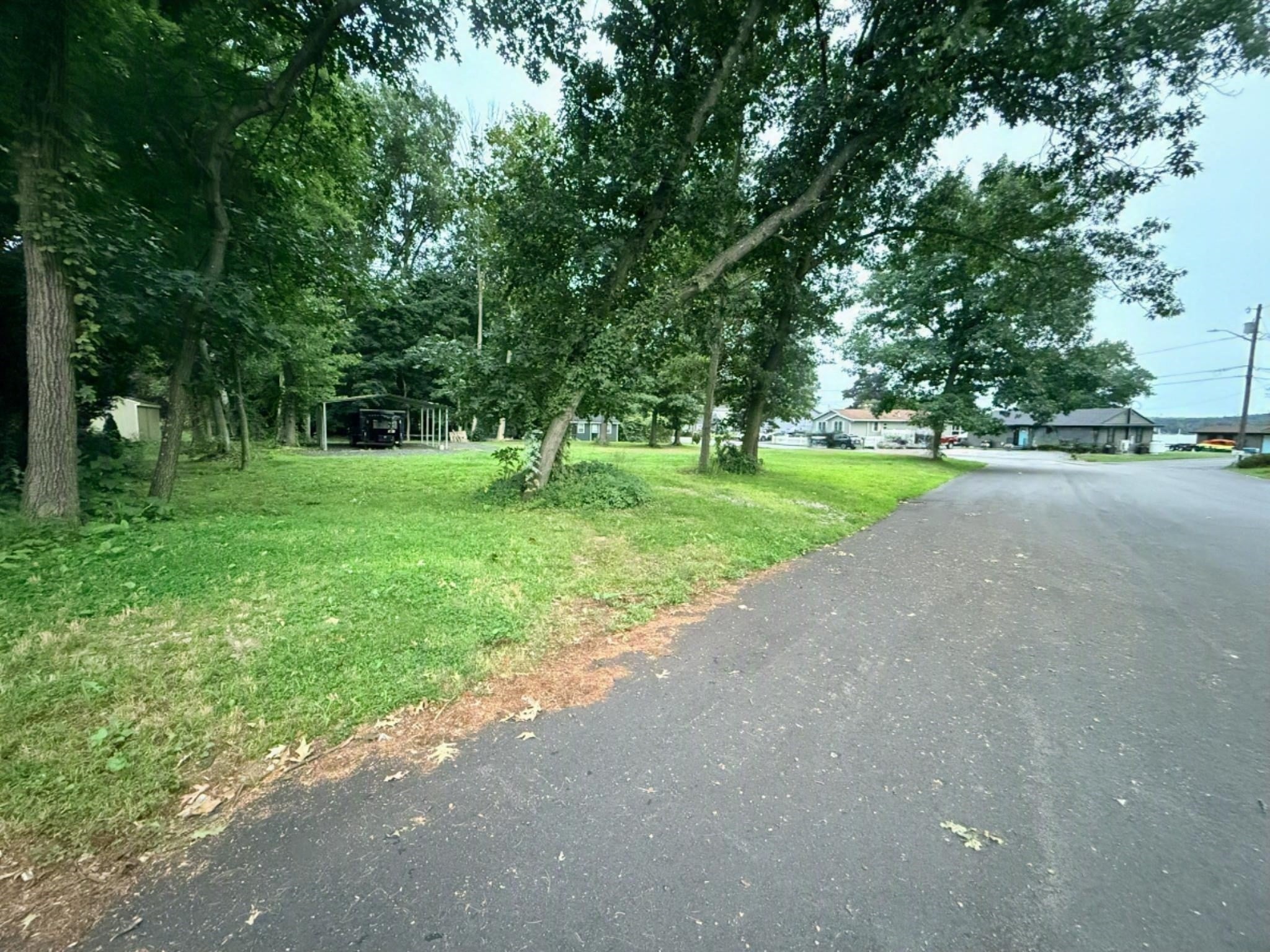 60 Wakefield Ave Webster Lake, Webster, MA, 60 Wakefield Ave Webster Lake, Webster, MA Photo #9