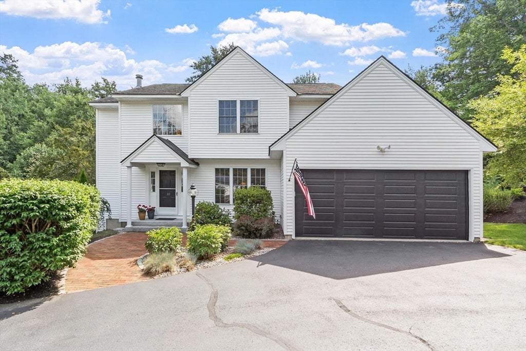 10 Woodland Drive