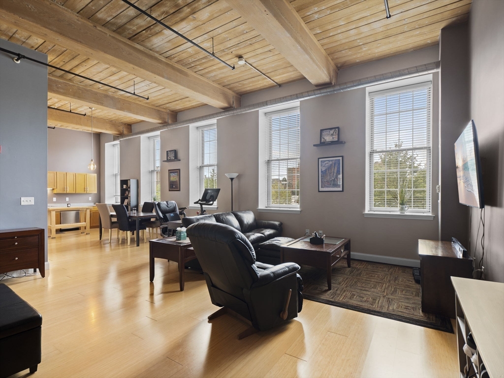 35 Riverwalk Way 203