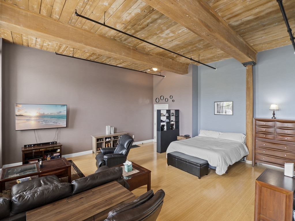 35 Riverwalk Way 203