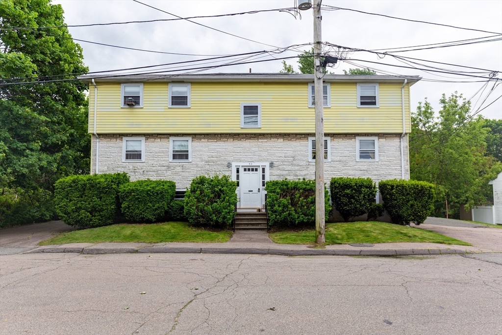 51 Stoughton St