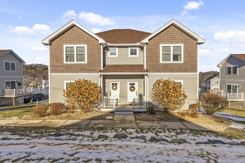 66 Oak St 66 Clinton MA 01510