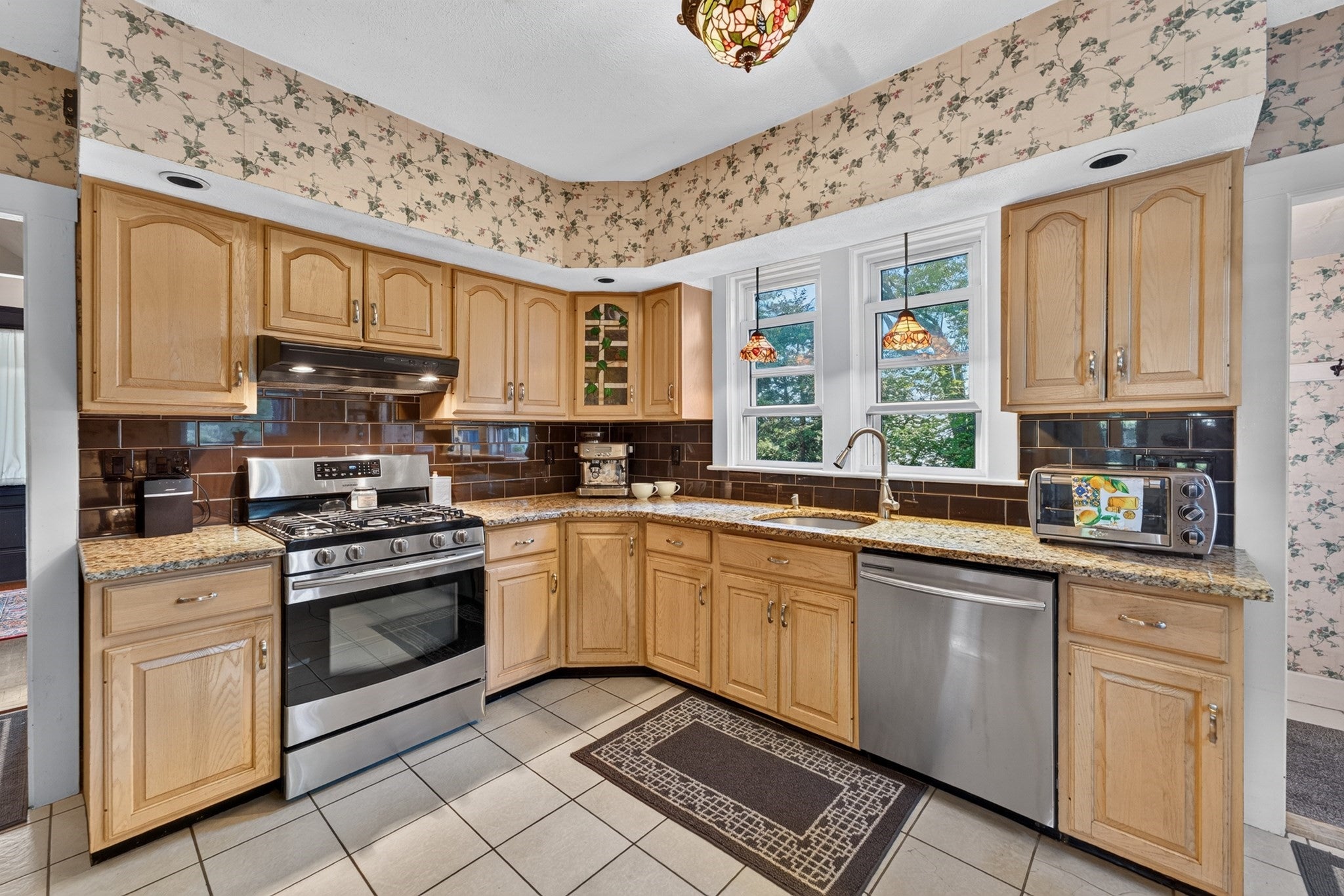 580 Highland Avenue, Needham, MA Photo #9