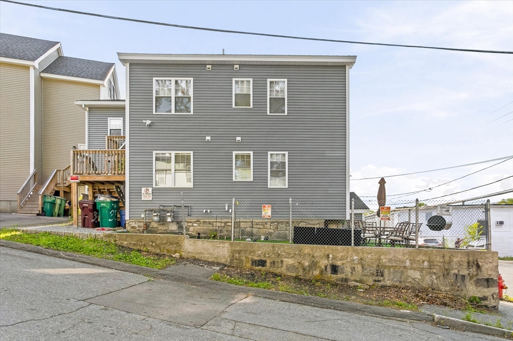 35 Shaw St