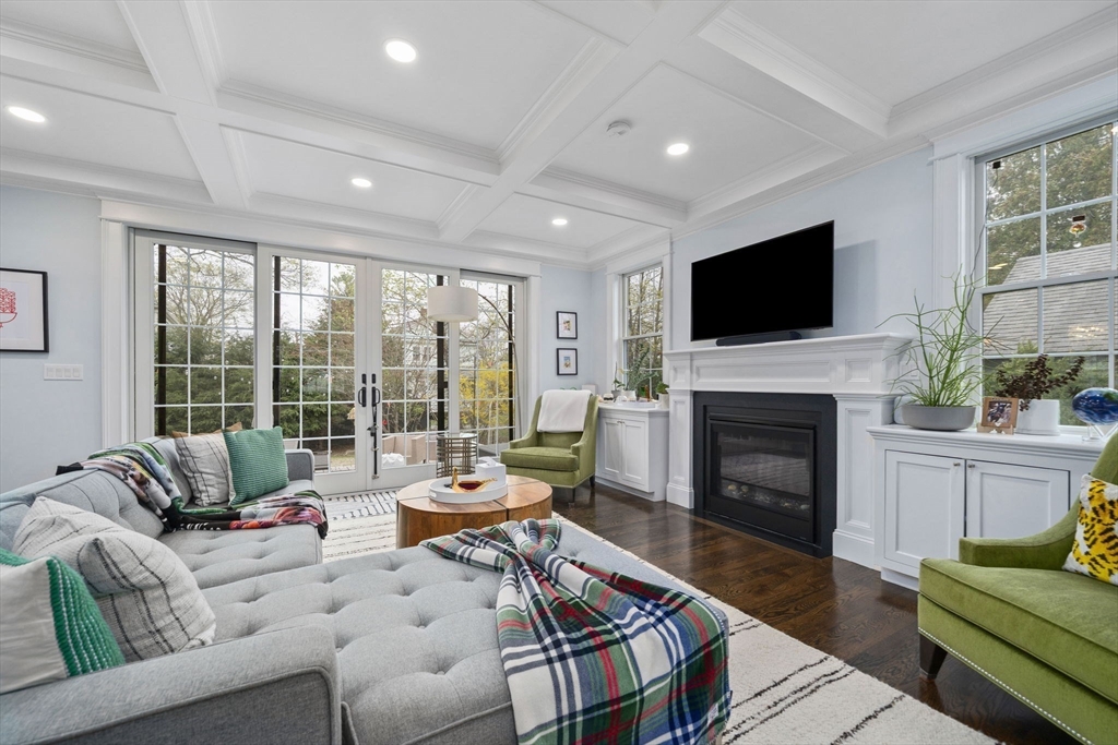 11 Woodhaven Rd