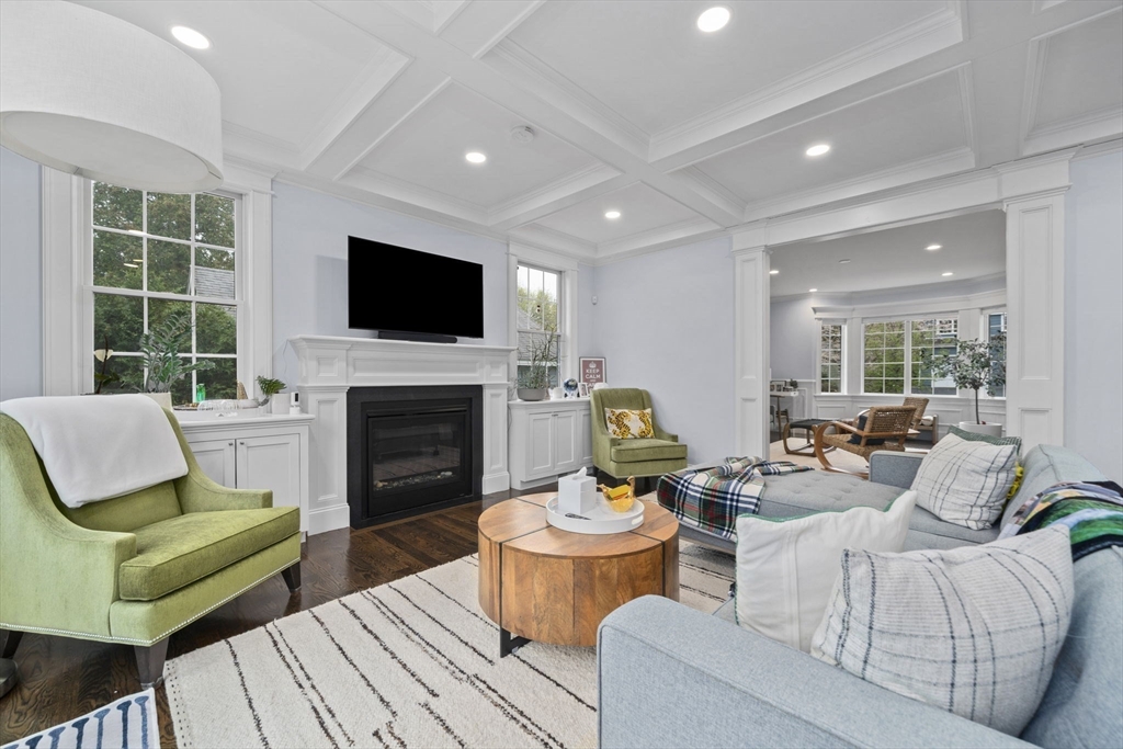 11 Woodhaven Rd