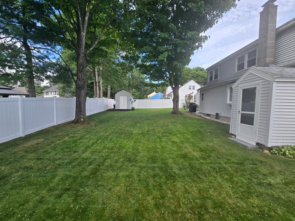 14 Ridgewood Circle, Lawrence, MA, 14 Ridgewood Circle, Lawrence, MA Photo #4