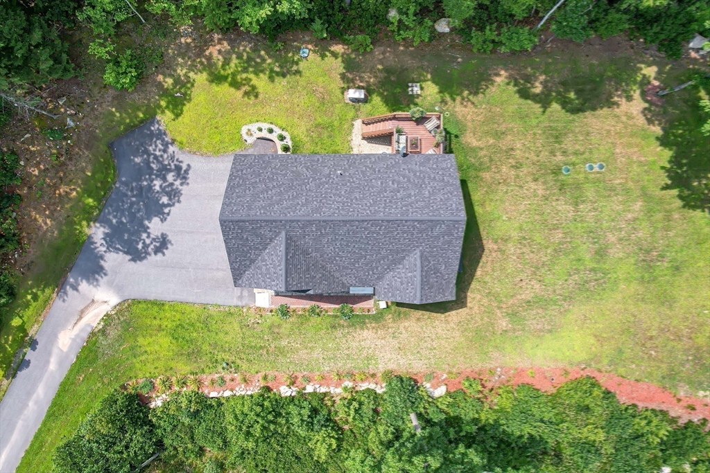 Sandown, New Hampshire 03873, United States, 4 Bedrooms Bedrooms, ,3 BathroomsBathrooms,Residential,Pending,124160