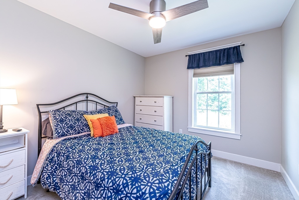 Sandown, New Hampshire 03873, United States, 4 Bedrooms Bedrooms, ,3 BathroomsBathrooms,Residential,Pending,124160