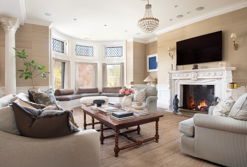 304 Commonwealth Ave 3