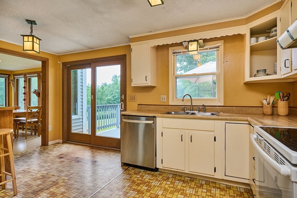 21 Old Bernardston Rd, Northfield, MA, 21 Old Bernardston Rd, Northfield, MA Photo #9